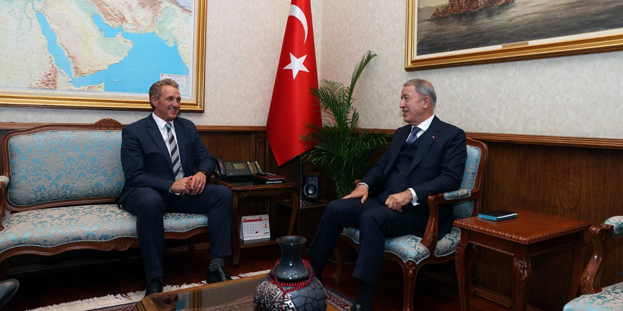 Akar, ABD Büyükelçisi Jeffry L. Flake ile görüştü