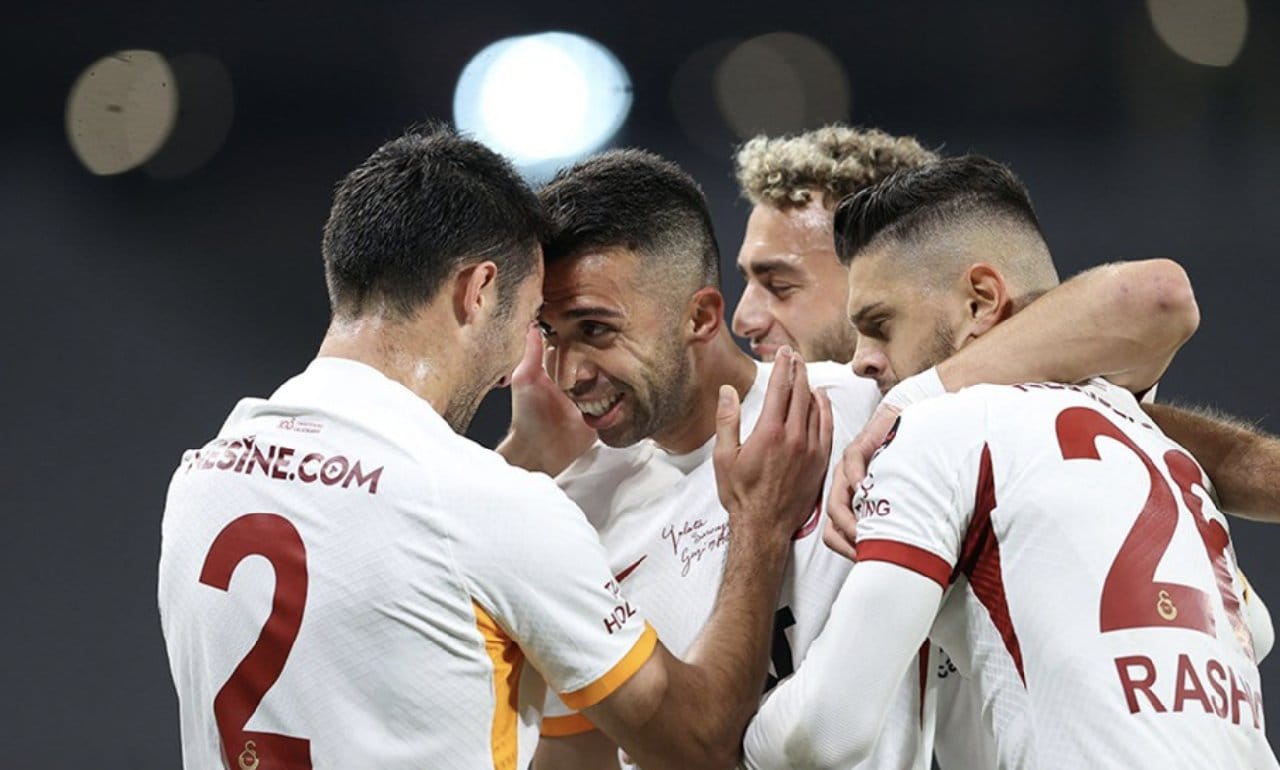 Galatasaray derbi öncesi moral buldu