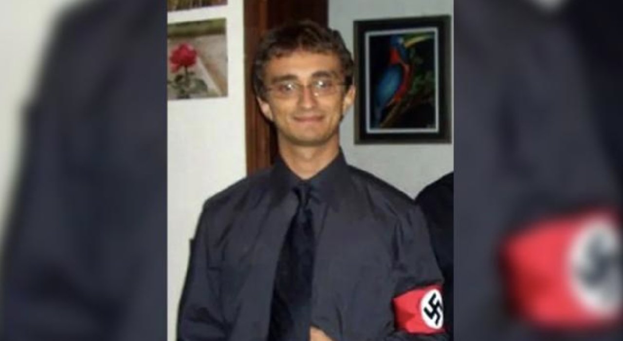 Nazi kol bantlı milletvekili bakan yardımcısı oldu