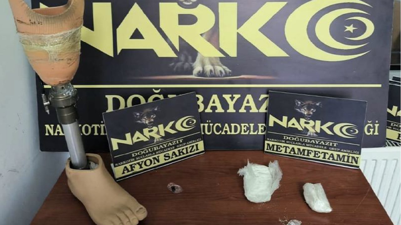 Protez bacağında uyuşturucu ele geçirildi