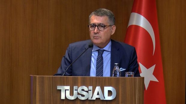 TÜSİAD Başkanı uyardı: Düşük faiz politikasının amaçları tekrar ele alınmalı
