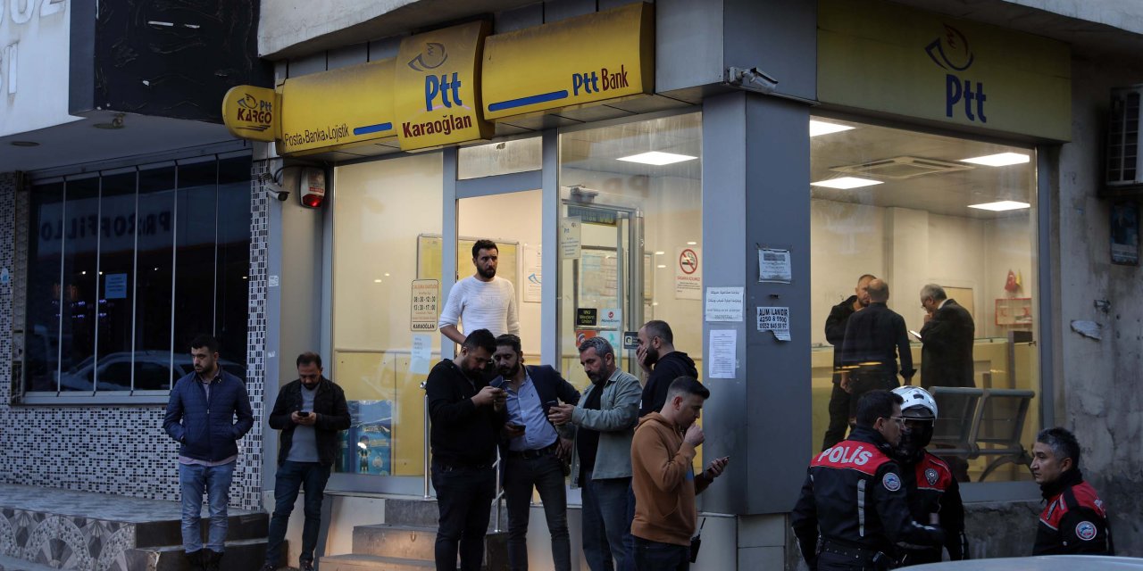 PTT çalışma saatleri ve mesai günlerini merak mı ediyorsunuz? İşte 2023 PTT çalışma saatleri