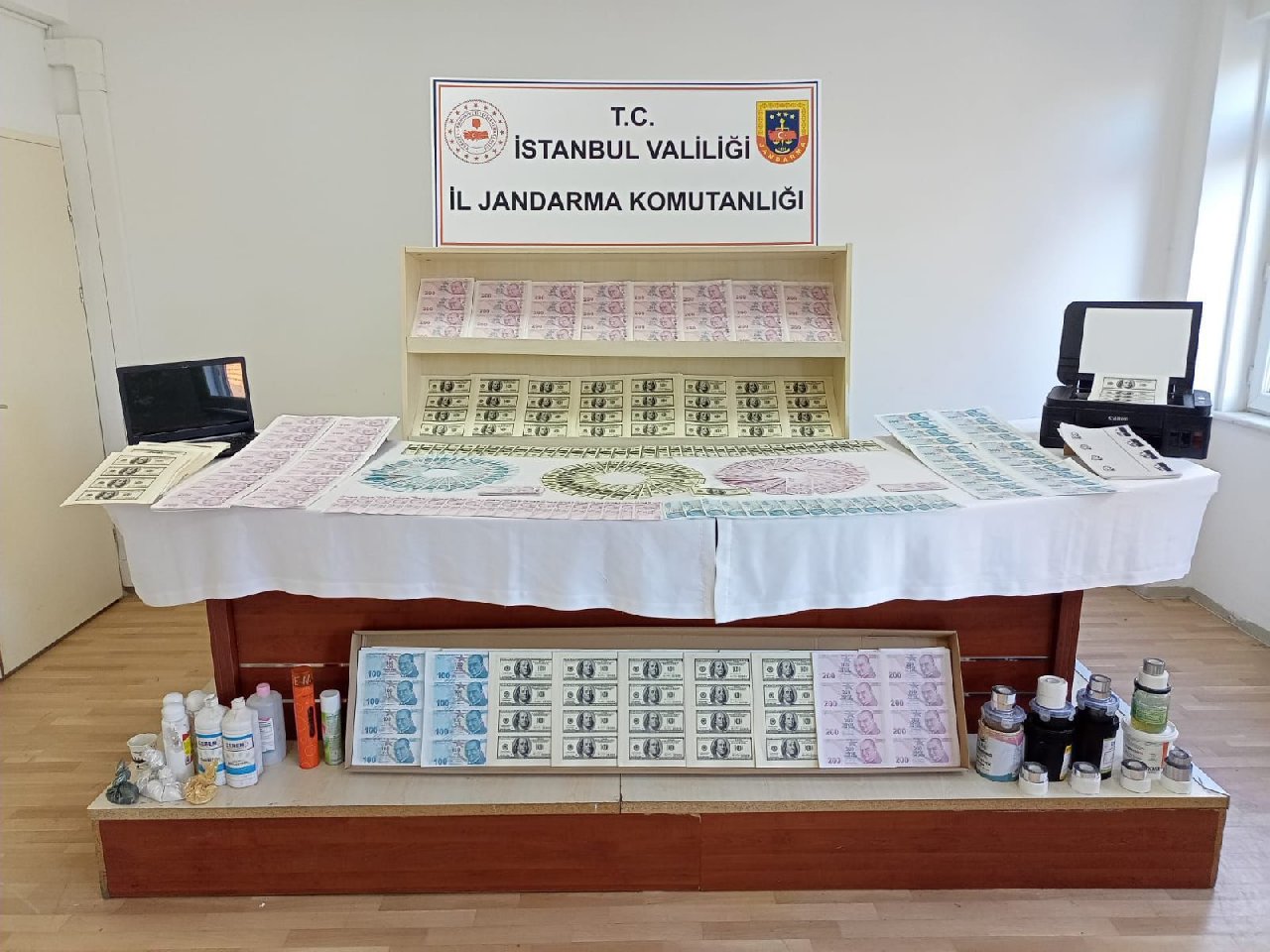 Jandarmadan sahte para operasyonu