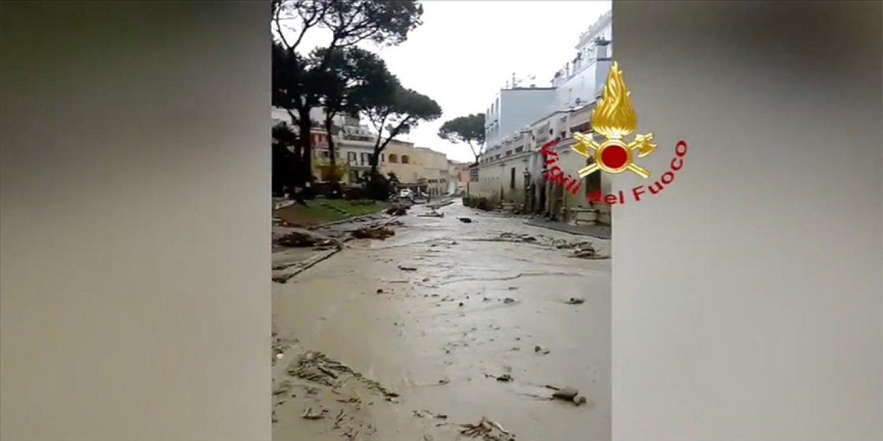 İtalya'da heyelan: 8 kişi öldü