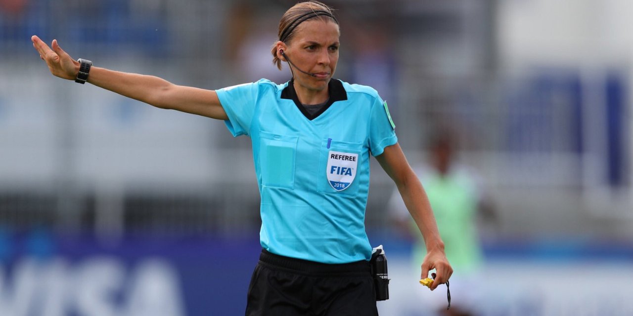 Dünya Kupası'nda bir ilk: Nihayet kadın hakem de yönetecek