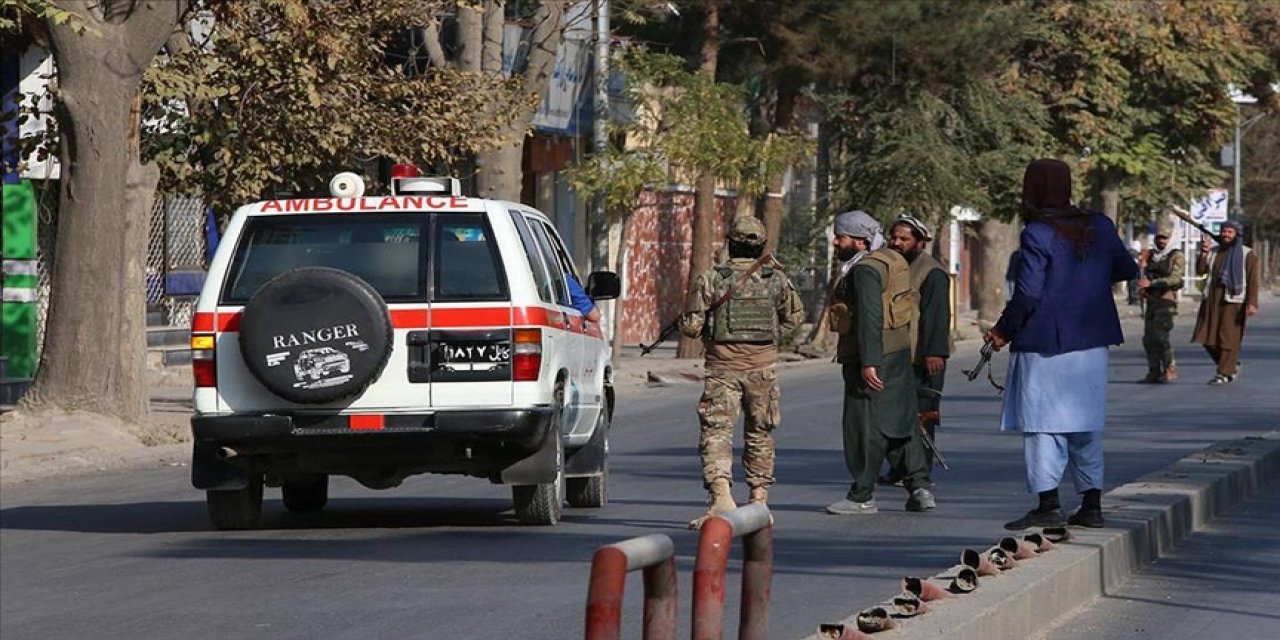 Seyyar satıcının arabasına bomba yerleştirdiler: Afganistan'da 7 ölü