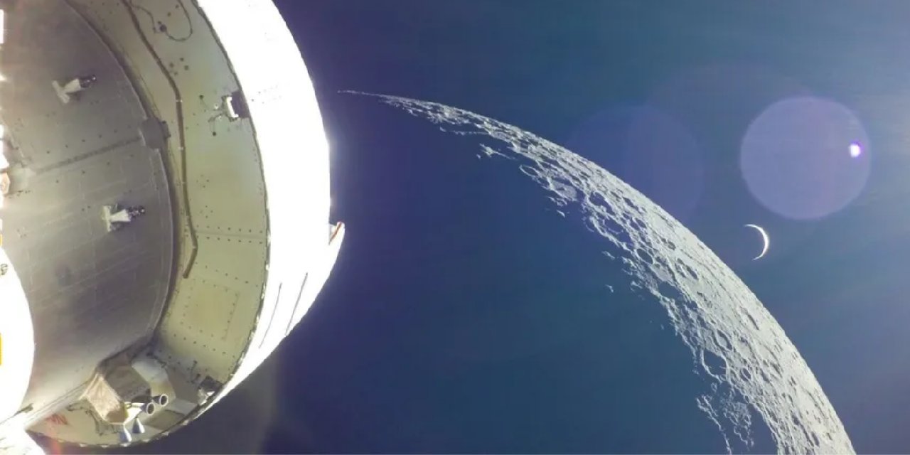 NASA, Ay'dan yeni görüntüleri canlı yayınladı