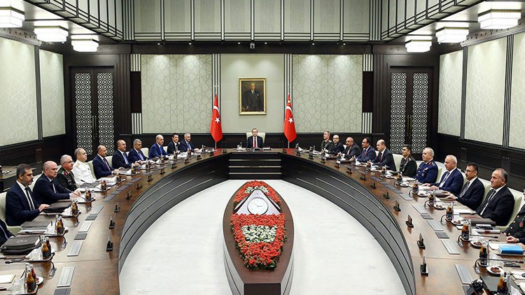 MGK'dan Menbiç mesajı: Teröristler bölgeden uzaklaştırılmazsa Türkiye inisiyatif kullanacak