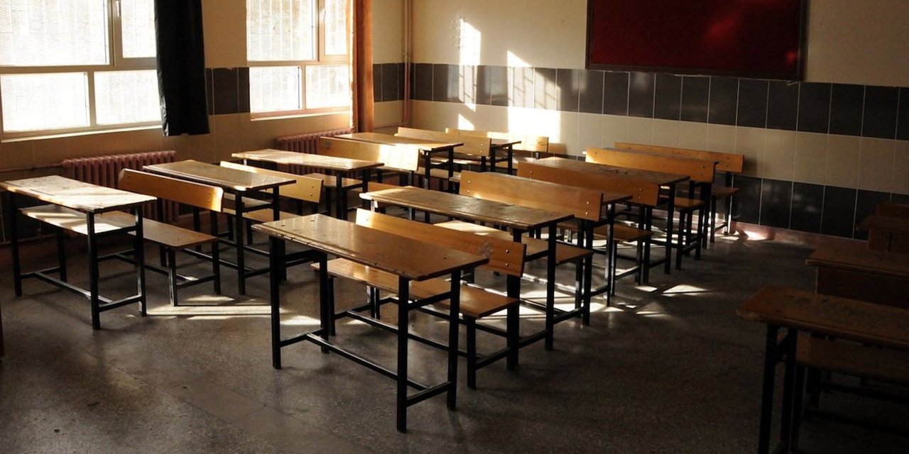MEB'den afetzede öğrenciler için 'parasız yatılı okul' kararı