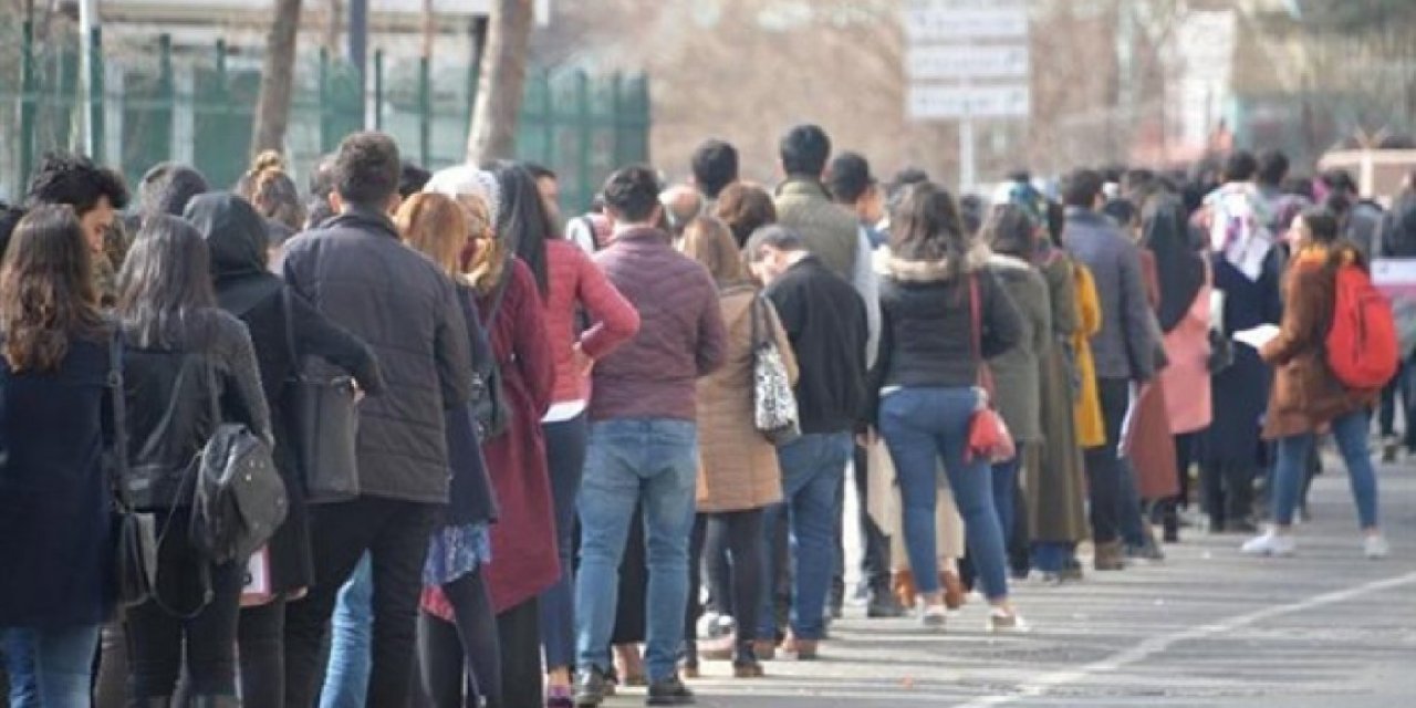 Türkiye'de işsizlik tablosu: 189 kişilik kadroya 54 bin kişi başvurdu