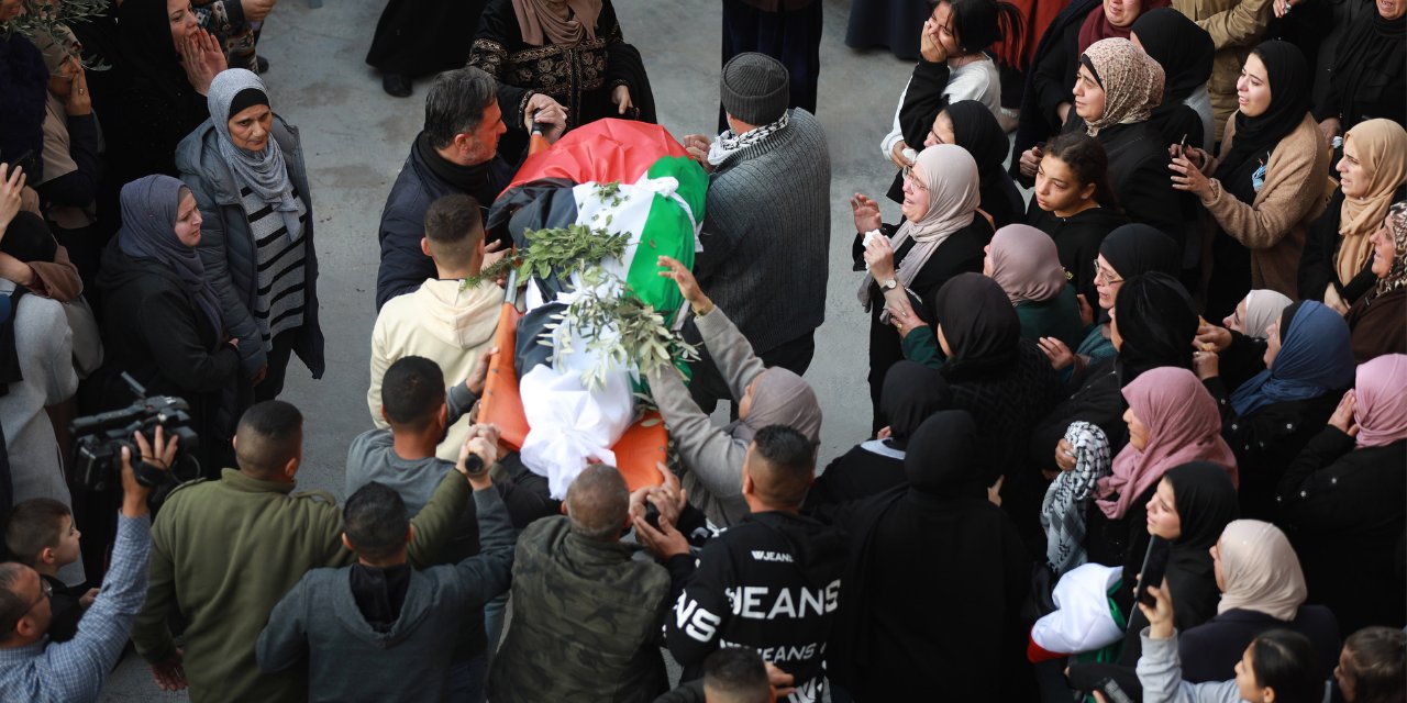İsrail, 16 yaşındaki Filistinli çocuğu öldürdü