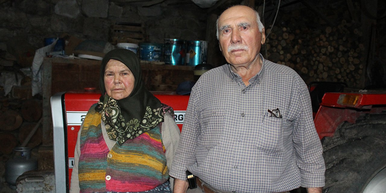 'Cinayete karıştınız' diye kandırdıkları çiftin umre parasını çaldılar