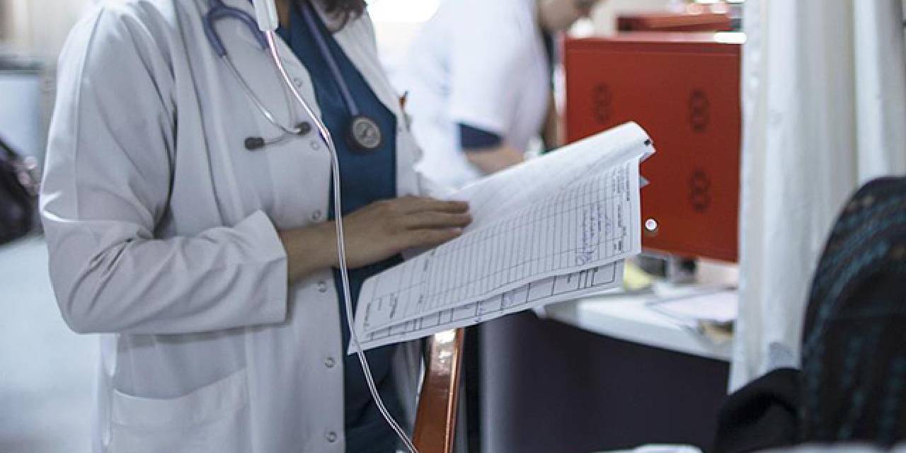 Avrupa'da doktorlara en çok ve en az maaş veren ülkeler hangileri? Türkiye sıralamada kaçıncı?