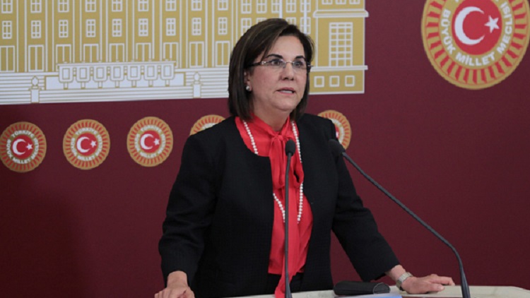 CHP'li Usluer: "Katliamın sorumlusu AKP, hepsi istifa etmeli"