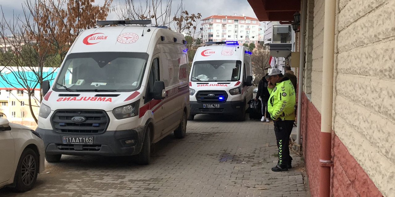 Yaşlı kadın balkondan düştü