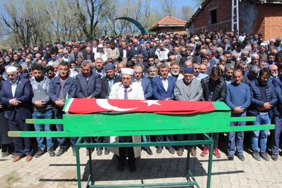 Eskişehir'de üniversite saldırısında ölen akademisyenlere veda