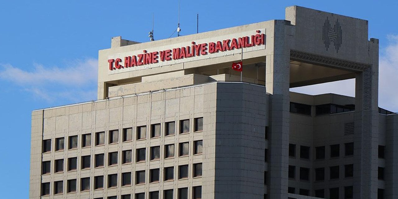 Hazine 17,3 milyar lira borçlandı