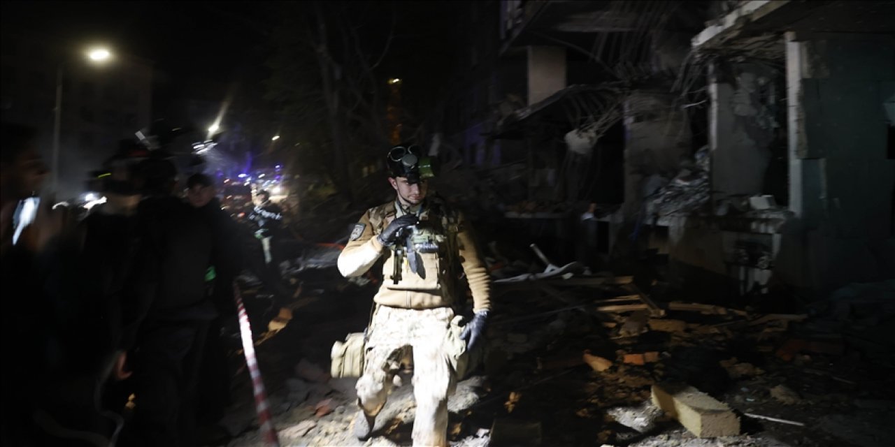 Kiev, yeni yıla patlama sesleriyle girdi