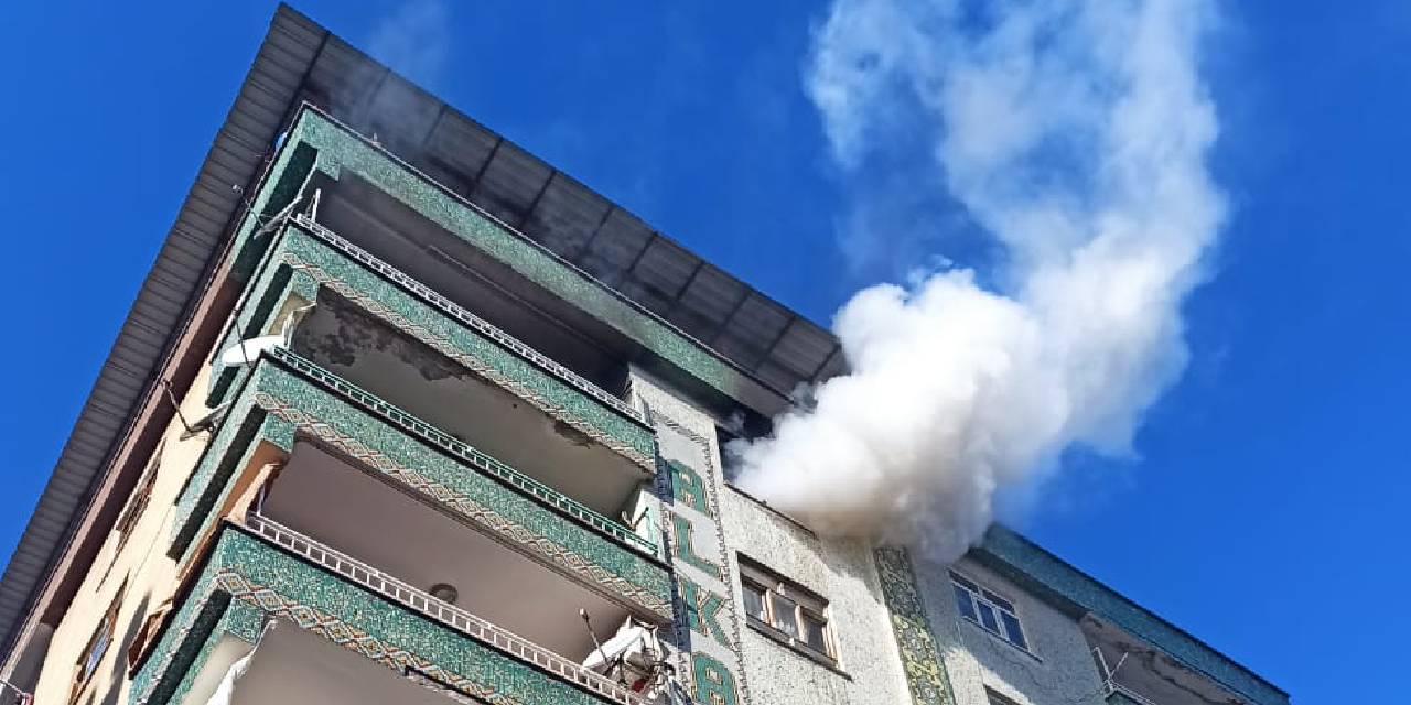 Diyarbakır'da 7 katlı apartmanda yangın