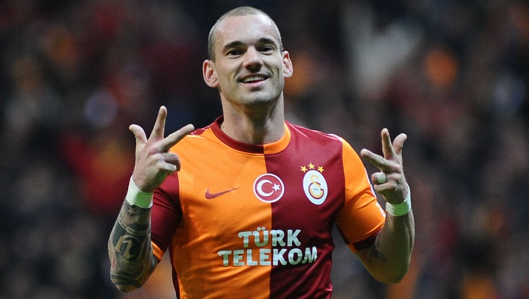 Yönetimle Sneijder arasında ilk görüşme gerçekleşti