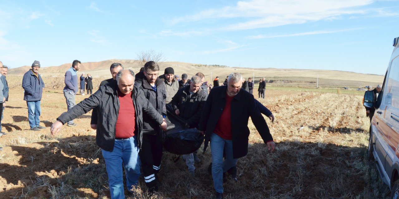 Köylüler fark etti: Çiftçi tarlasında ölü bulundu