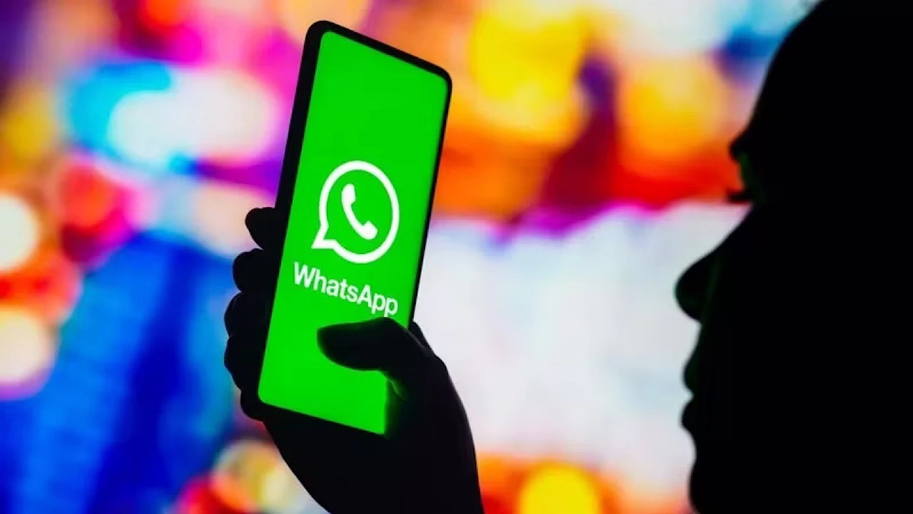 WhatsApp'a ceza: Kullanıcıları zorluyor