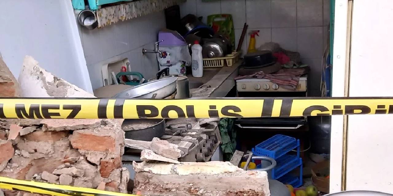 Kütahya'da gaz sıkışması: Evin tavanı ve dış duvarı çöktü