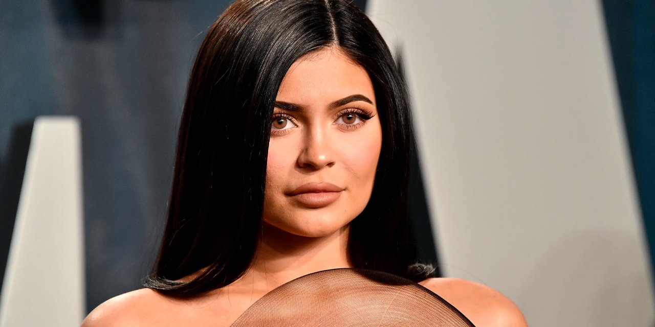 Kylie Jenner oğlunu ilk kez paylaştı: İsmini de değiştirdi
