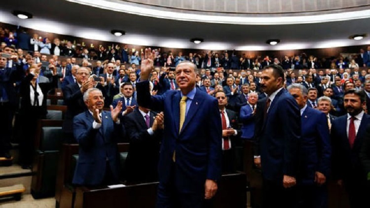 AKP'de 9 isim için kritik karar
