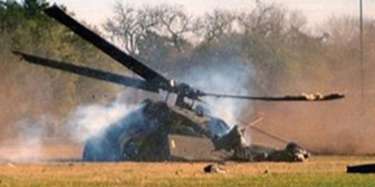 Cezayir’de askeri helikopter düştü