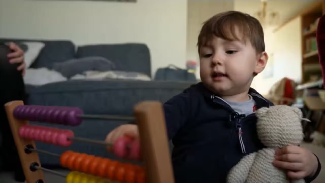 İki yaşında okumayı öğrendi, Mensa'nın en genç üyesi oldu