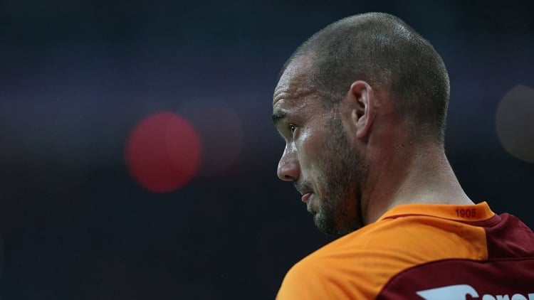 Wesley Sneijder Galatasaray'ı resmen sildi!