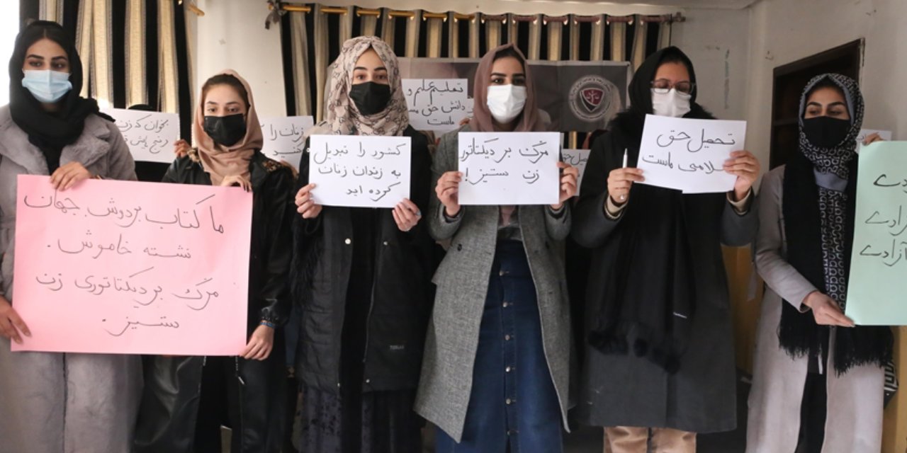 Taliban'dan kadınlara üniversite sınavı yasağı