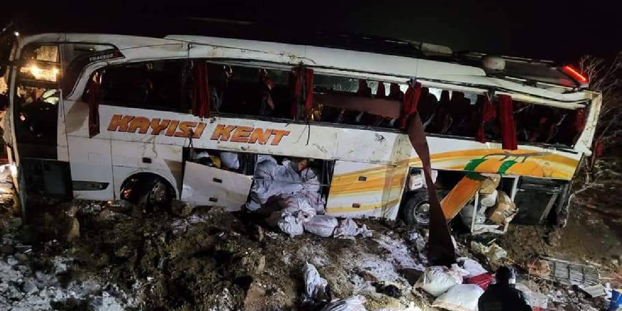 Yolcu otobüsü şarampole devrildi: Ölü ve yaralılar var