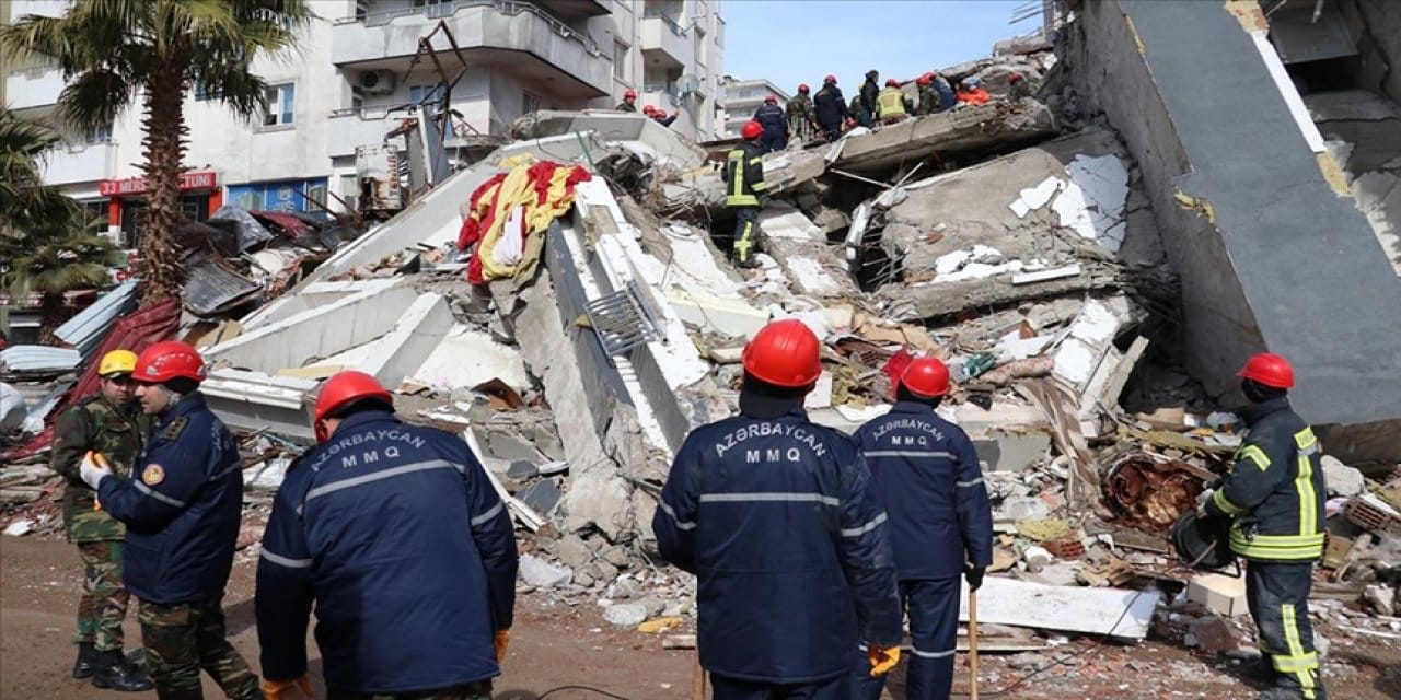 Azerbaycan ekipleri Kahramanmaraş'ta: 8'i çocuk 37 kişiyi kurtardılar