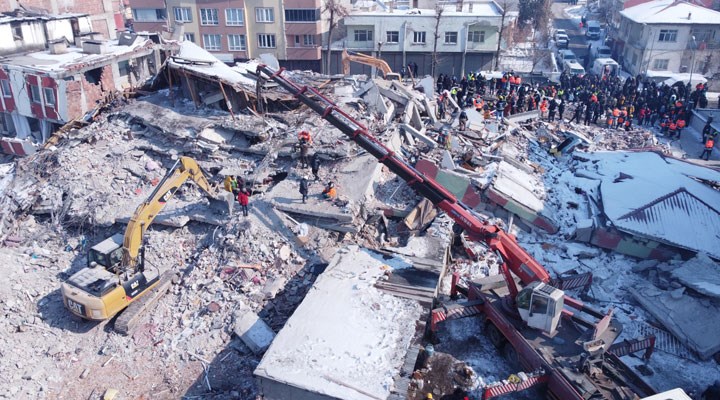 İhbarların 'şahsen' yapılmasını isteyen Elbistan Belediye Başkanı'na tepki