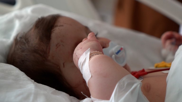 Depremin isimlerini ellerinden aldığı çocuklar