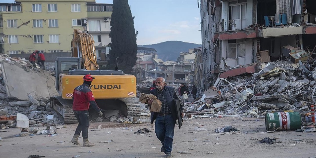 Norveç, depremzedelerin tahliyesi için uçak gönderiyor