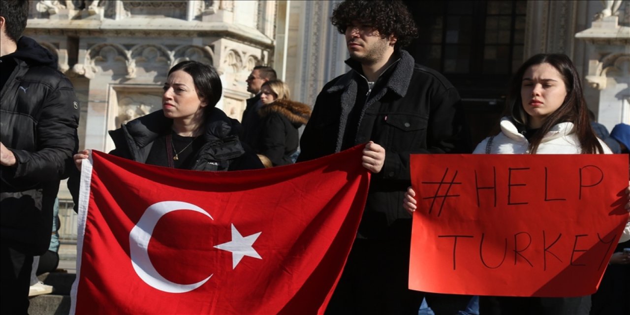 Türk öğrenciler Milano'da depremzedeler için seferber oldu