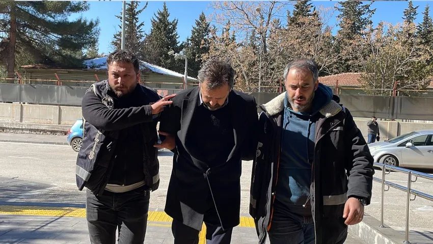 Gaziantep'te yıkılan sitenin müteahhidi tutuklandı