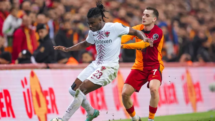 Galatasaray Adekugbe'yi kiraladı