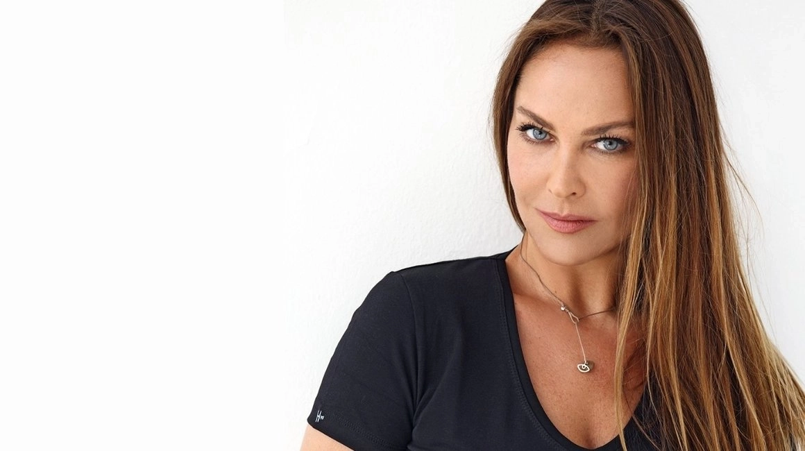 Hülya Avşar Kimdir ? Hülya Avşar nereli? Hülya Avşar kaç yaşında?