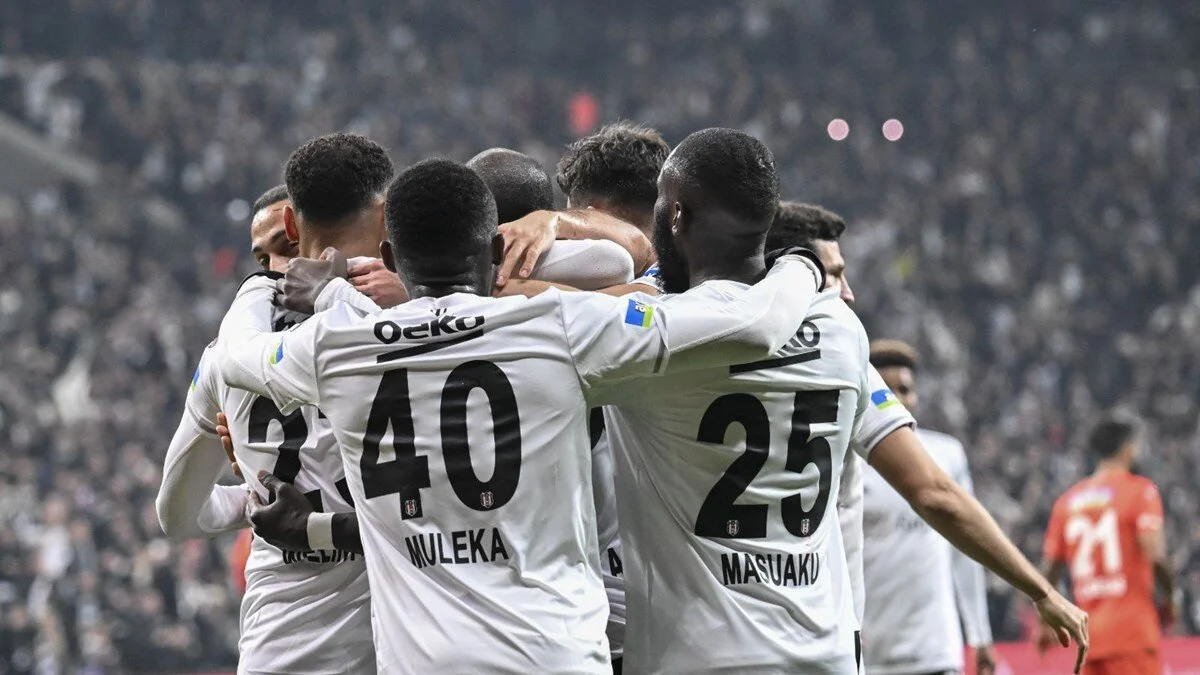 Beşiktaş'ta ayrılık rüzgarı