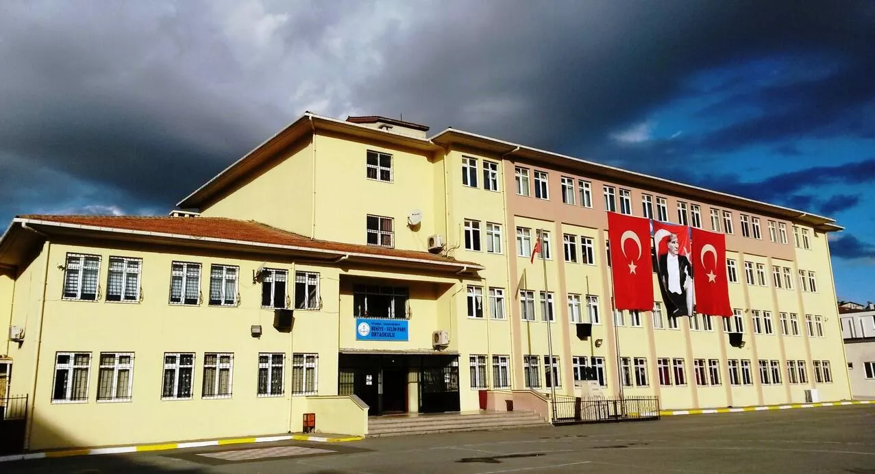 İSTABUL'DA TAHLİYE EDİLECEK OKULLAR LİSTESİ