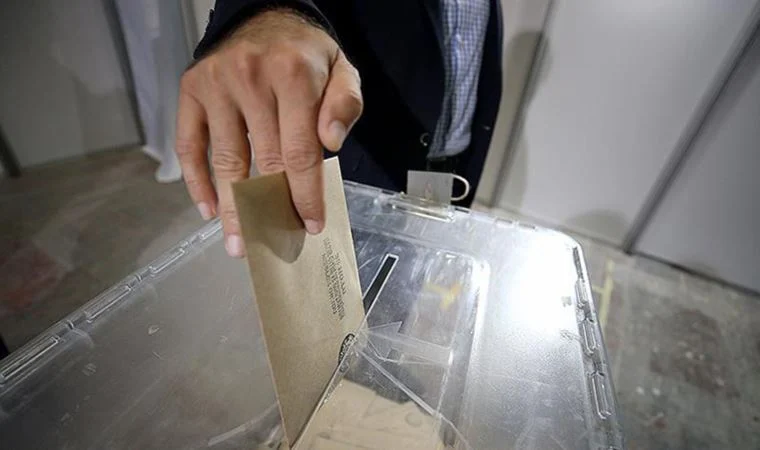 AKP seçimlerin nasıl yapılacağını tartışıyor