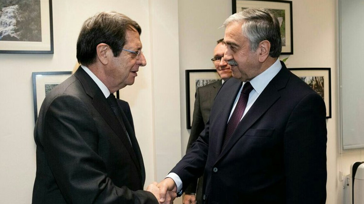 ABD Başkan yardımcısından Kıbrıs görüşmelerine "birleşin" baskısı!