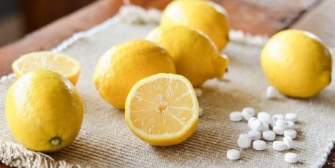 Mucizevi Kür: Aspirin ve Limonla Cildinizin Işıl Işıl Olduğunu Göreceksiniz