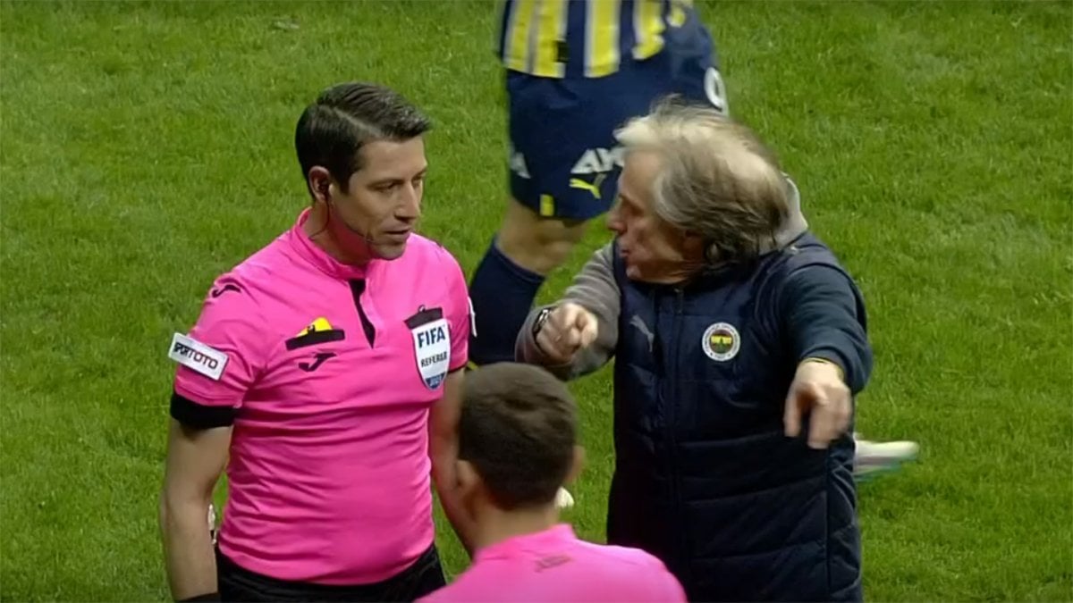 Fenerbahçe'ye ceza yağdı, Jorge Jesus'a men