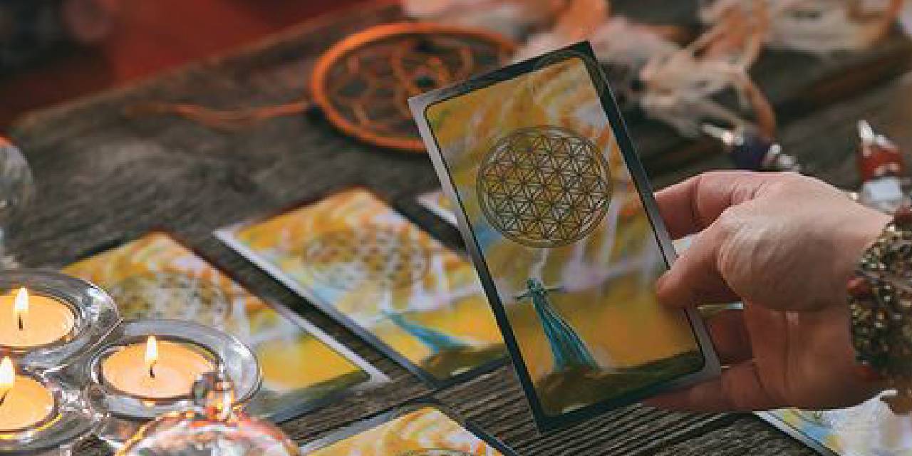 Tarot Kehanetleri...