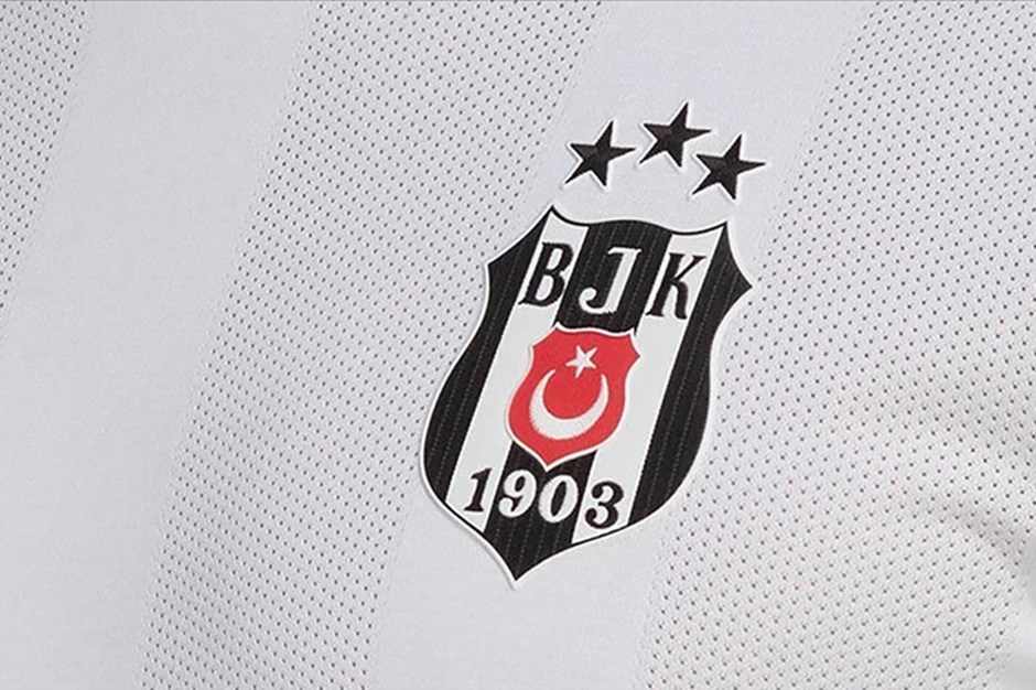 Beşiktaş duyurdu: Maç formaları depremzedeler için açık artırmaya sunulacak